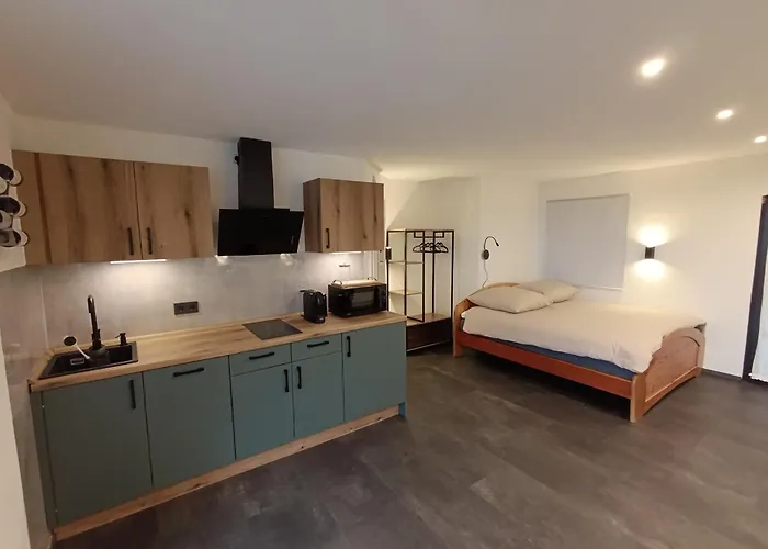 אכסניה Belavista'nbed - Peaceful With Private Terrace And Amazing Mosel Valley Views Ürzig